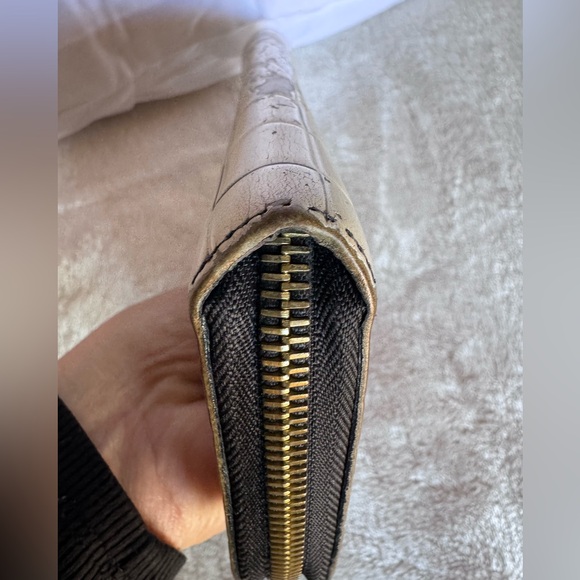 VINTAGE REHAB Louis Vuitton Limited Edition Damier Infini Race Zippy Wallet. - Picture 8 of 16